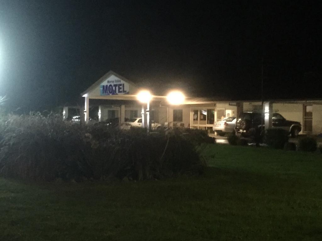 Murray Valley Motel Уодонга Экстерьер фото