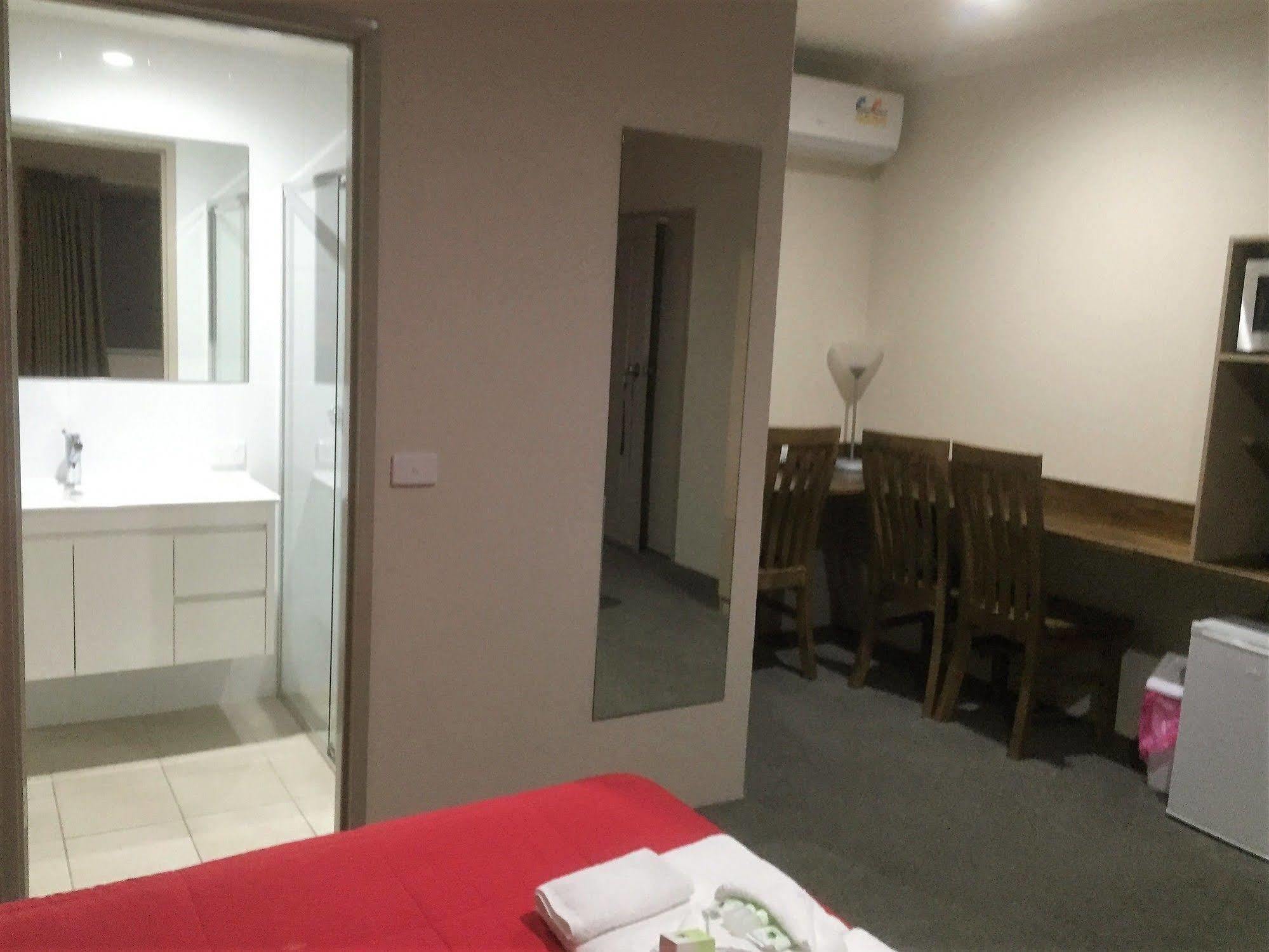 Murray Valley Motel Уодонга Экстерьер фото